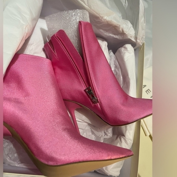 🔹️GOOD AMERICAN 🔹️Pink Made In Brazil Emma High Booties - Picture 6 of 8
